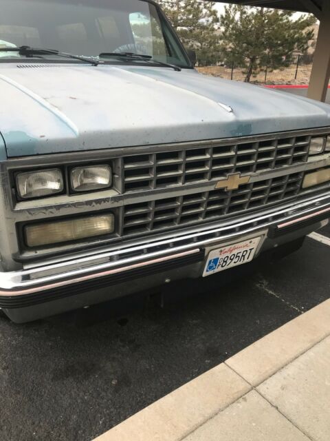 1989 Chevrolet Suburban - photo 8