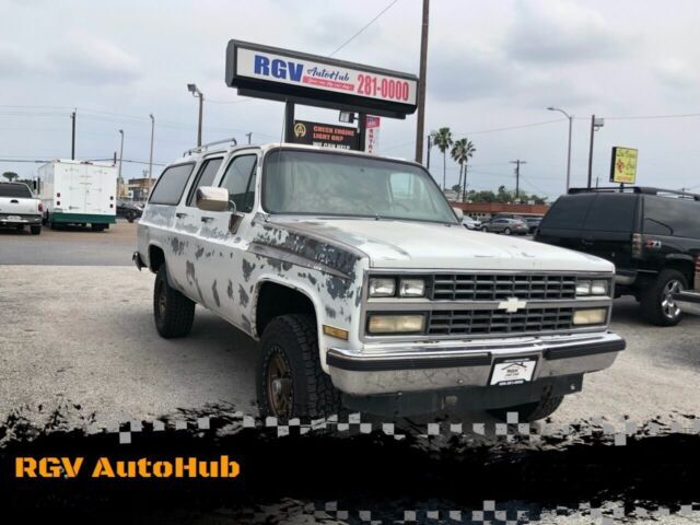 1989 Chevrolet Suburban V10 4dr 4WD SUV 1989 Chevrolet Suburban V10 4dr 4WD SUV
