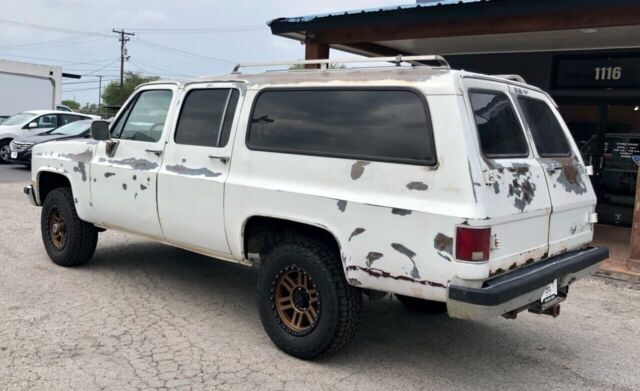 1989 Chevrolet Suburban V10 4dr 4WD SUV - photo 6