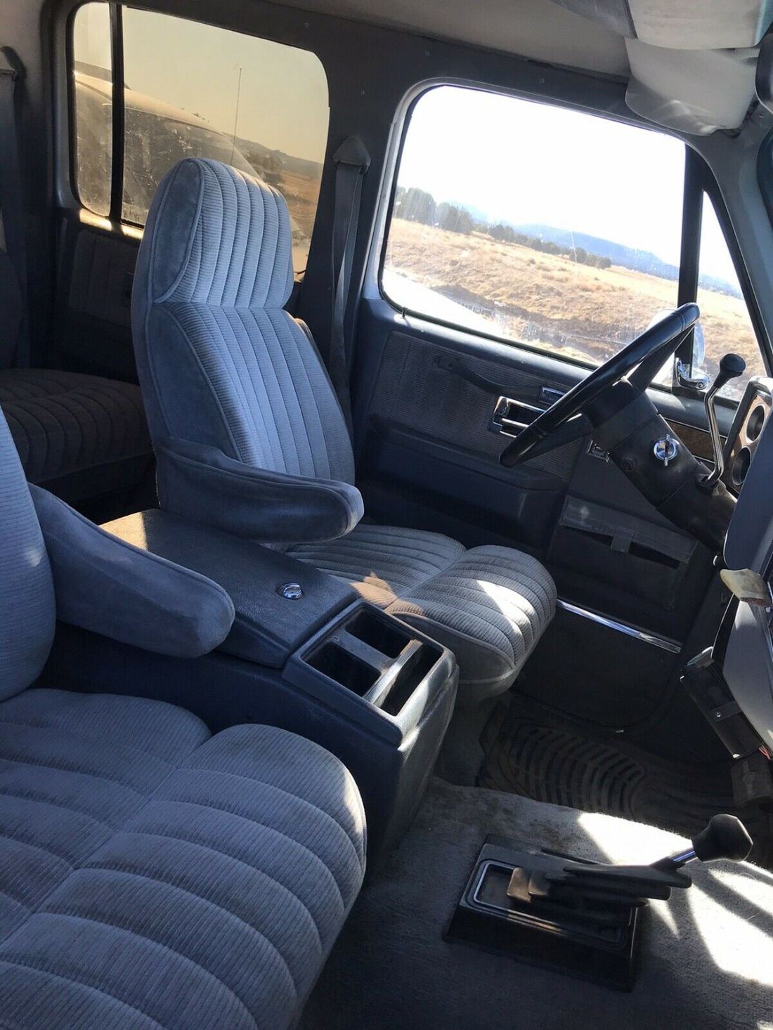 1989 Chevrolet V2500 Suburban V2500 - photo 8