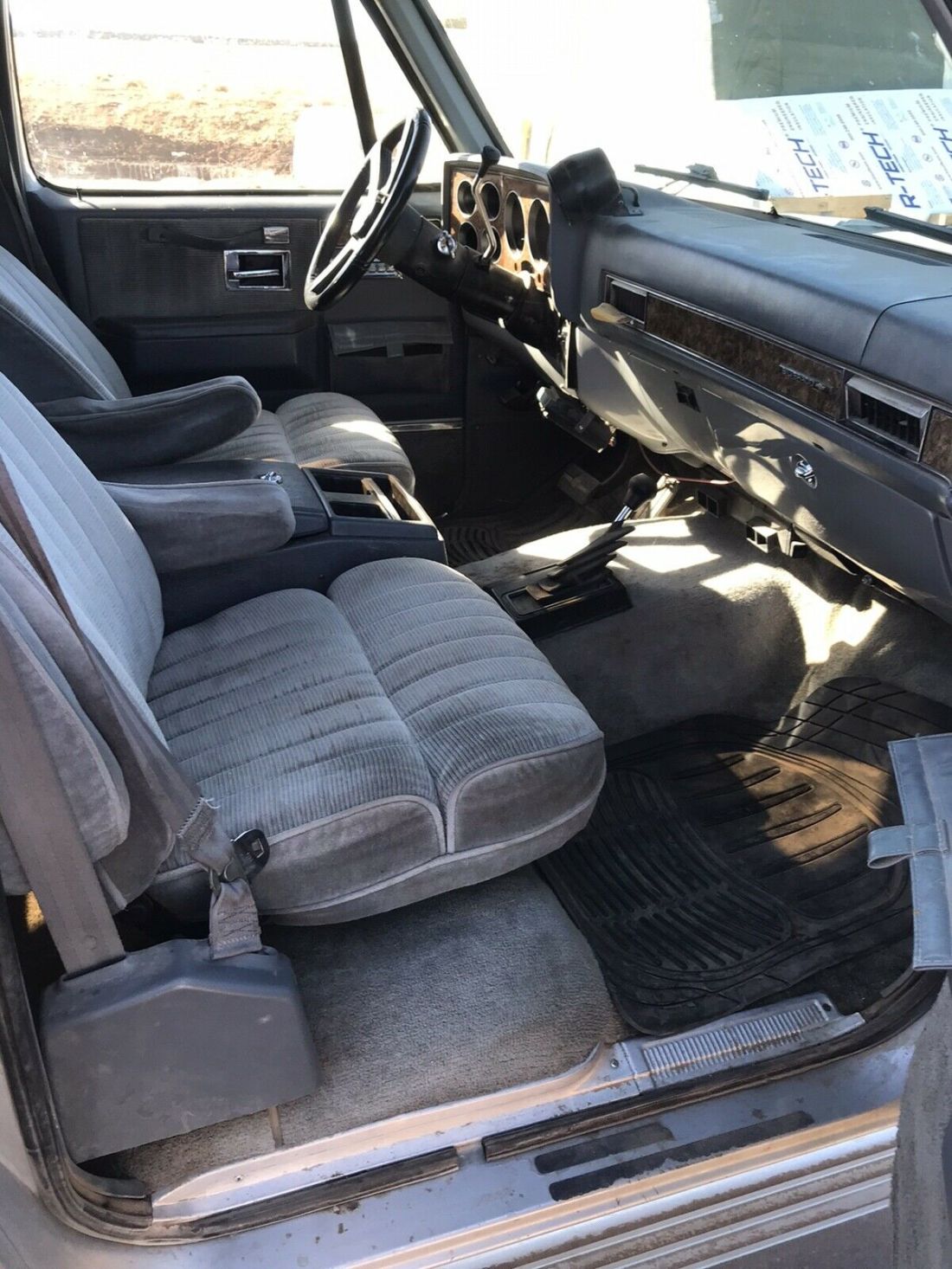 1989 Chevrolet V2500 Suburban V2500 - photo 9
