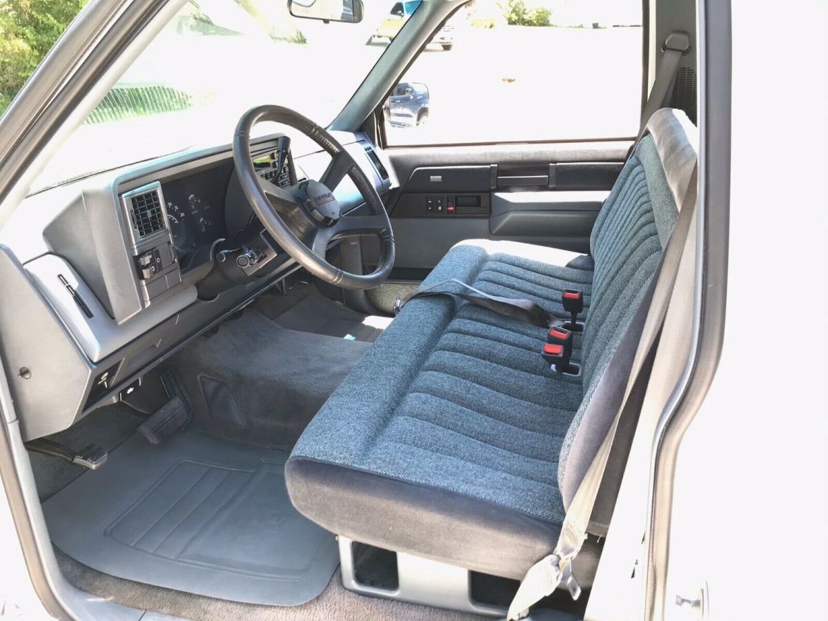 1989 Chevrolet C/K Pickup 1500 - photo 11