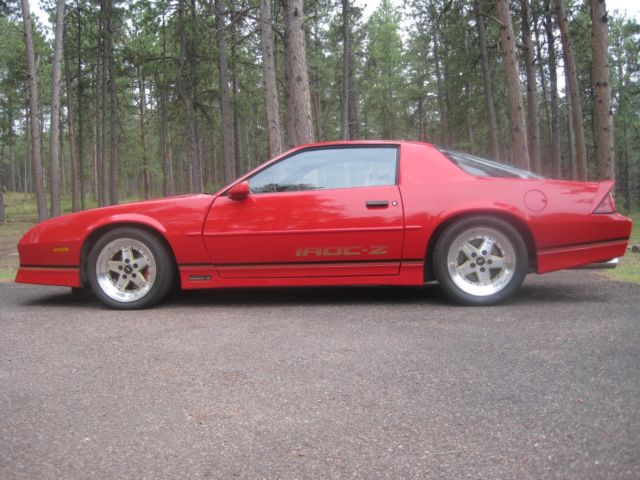 1989 Chevrolet Camaro IROC - photo 2