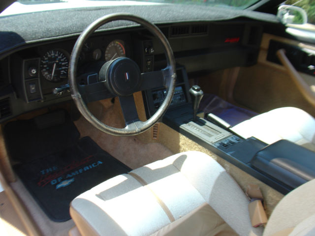 1989 Chevrolet Camaro - photo 10