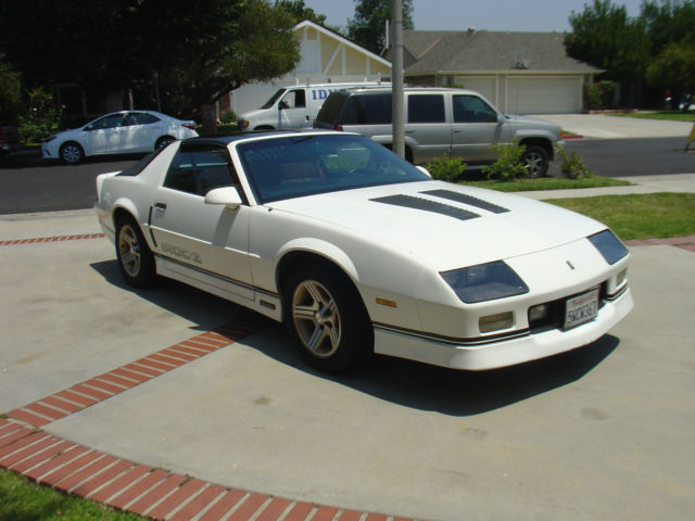 1989 Chevrolet Camaro - photo 3