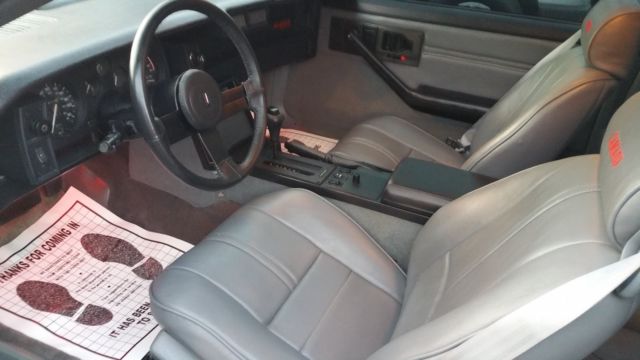 1989 Chevrolet Camaro IROC Z - photo 10