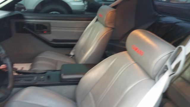 1989 Chevrolet Camaro IROC Z - photo 9