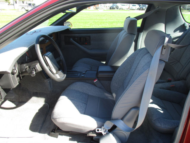 1989 Chevrolet Camaro - photo 10