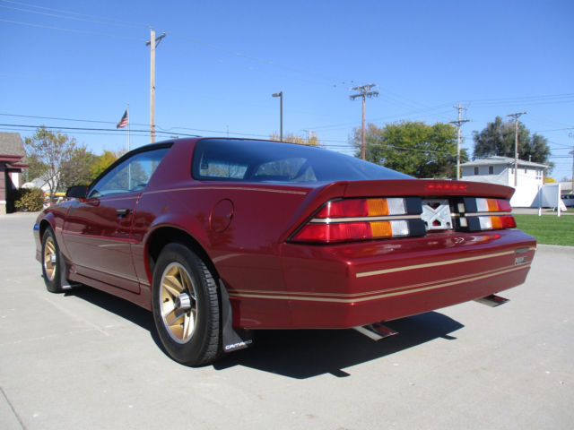 1989 Chevrolet Camaro - photo 3