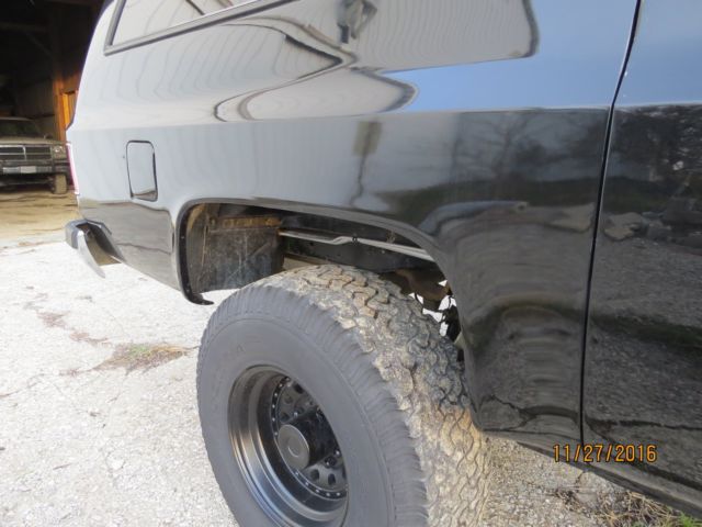 1989 Chevrolet Suburban - photo 3