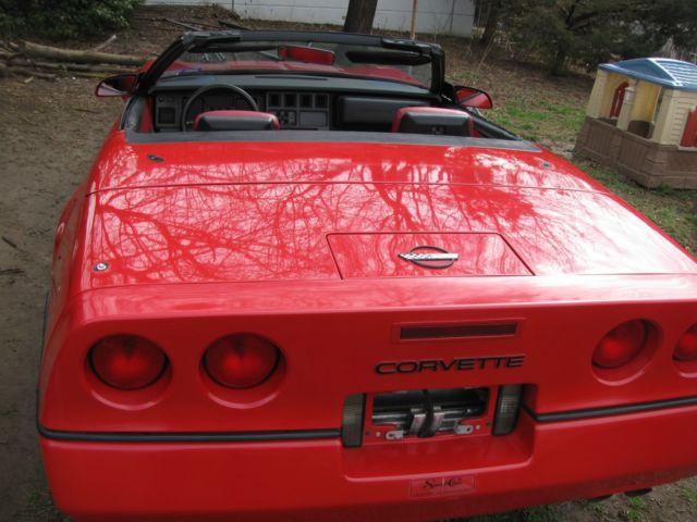 1989 Chevrolet Corvette CONVERTIBLE - photo 2