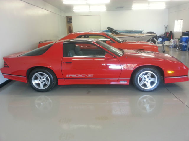 1989 Chevrolet Camaro - photo 2