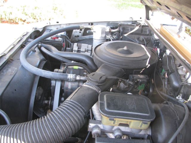1989 Chevrolet S-10 2 door 2 seat SUV - photo 11