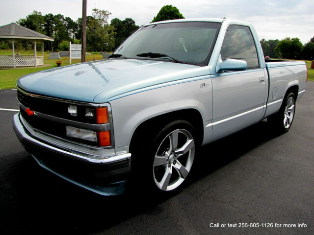 1989 Chevy Silverado C10 C1500 * Sharp Truck ! 20" Rims Turns heads everywhere 1989 Chevrolet C/K Pickup 1500 Lowered ! NEW ENGINE WITH WARRANTYV8 Low Res.