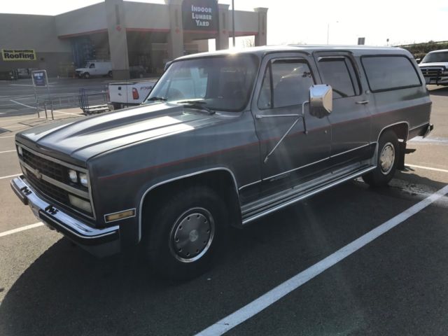 1989 Chevy Silverado Suburban 7.4 liter EFI 2x4 Tow Package 3/4 Ton 83k 1 Owner 1989 Chevrolet Suburban