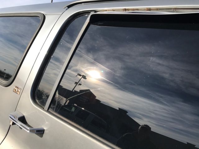 1989 Chevrolet Suburban - photo 12