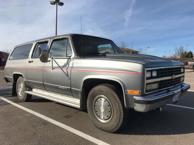 1989 Chevrolet Suburban - photo 4