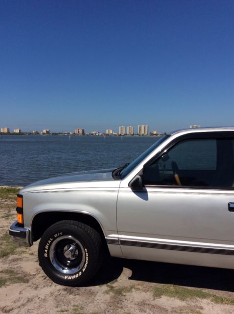 1989 Chevrolet C/K Pickup 1500 - photo 2