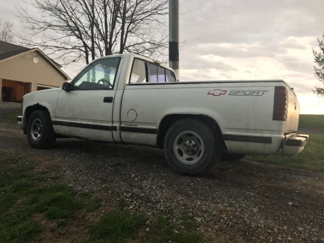 1989 Chevrolet C/K Pickup 1500 - photo 3