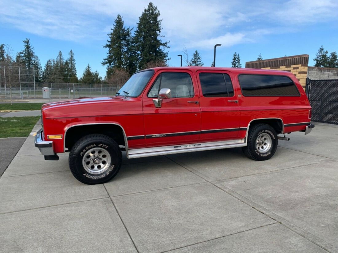 1989 Chevrolet Suburban Silverado - photo 2