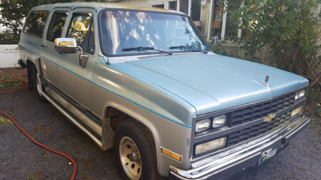 1989 Chevrolet Suburban - photo 3