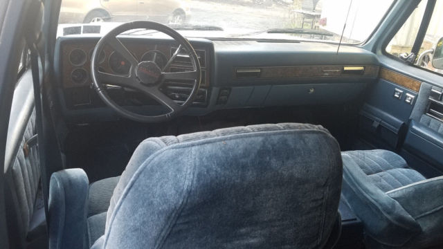 1989 Chevrolet Suburban - photo 8