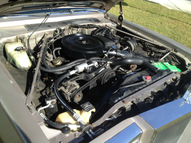 1989 Chrysler Other Base Sedan 4-Door - photo 5
