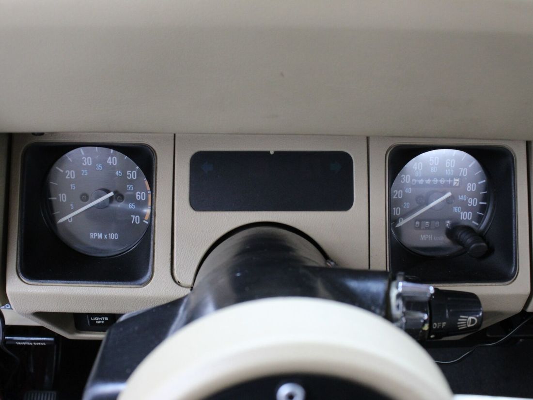 1989 Chrysler Jeep - photo 12
