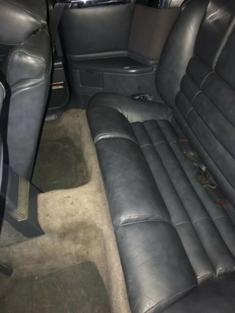 1989 Chrysler LeBaron - photo 2