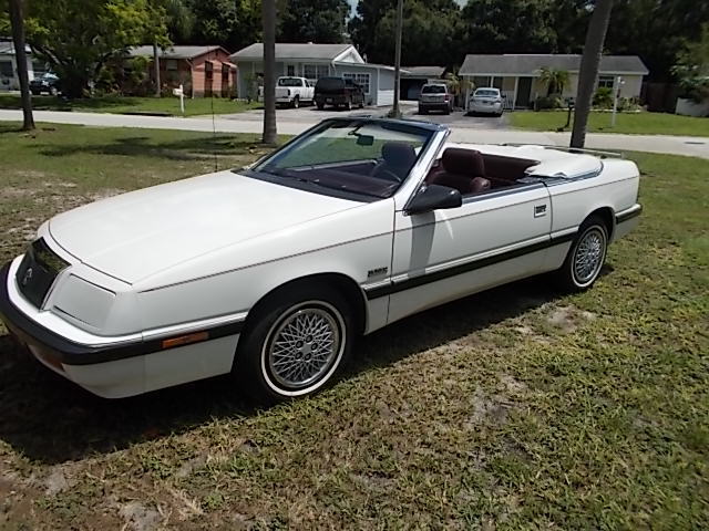 1989 Chrysler LeBaron Conv - photo 2