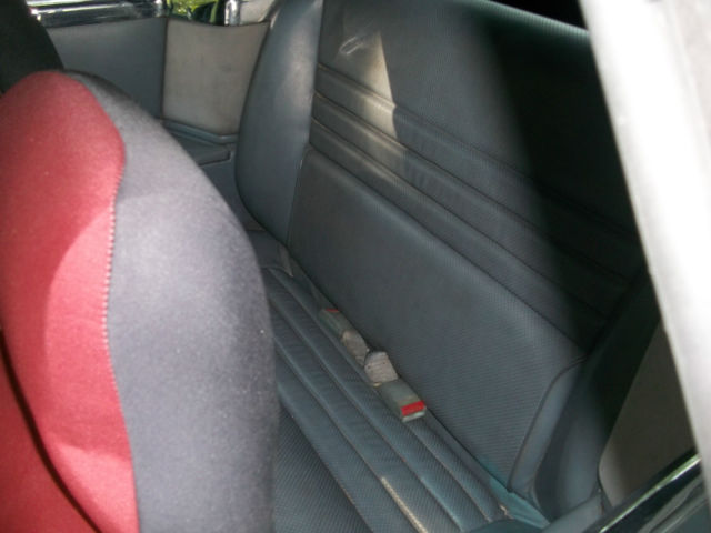 1989 Chrysler LeBaron LIMITED - photo 3