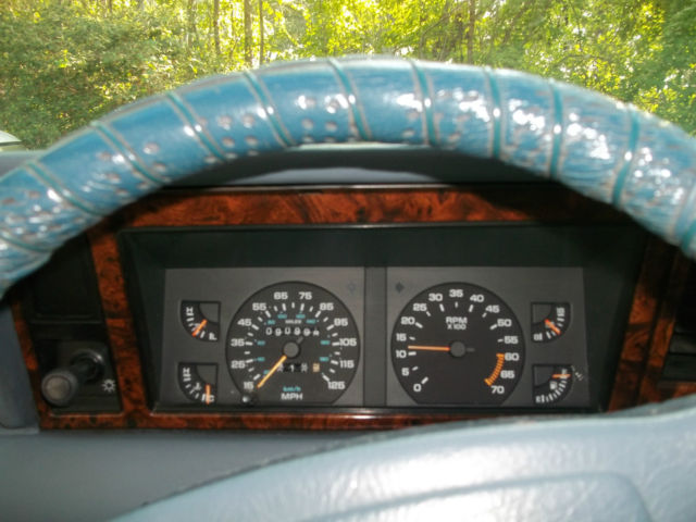 1989 Chrysler LeBaron LIMITED - photo 5