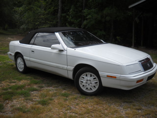 1989 Chrysler LeBaron GTC convertible - photo 6