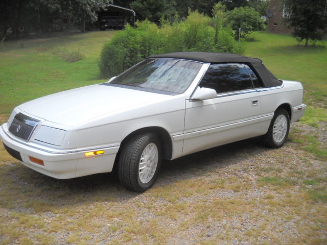 1989 Chrysler LeBaron GTC convertible - photo 7