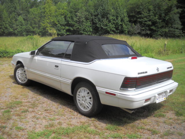 1989 Chrysler LeBaron GTC convertible - photo 8