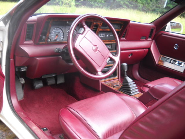 1989 Chrysler LeBaron GTC convertible - photo 9