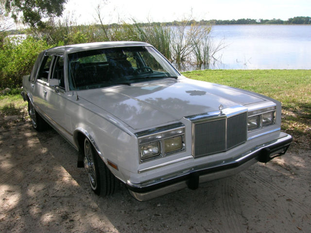 1989 Chrysler New Yorker TOP OF THE LINE - photo 2