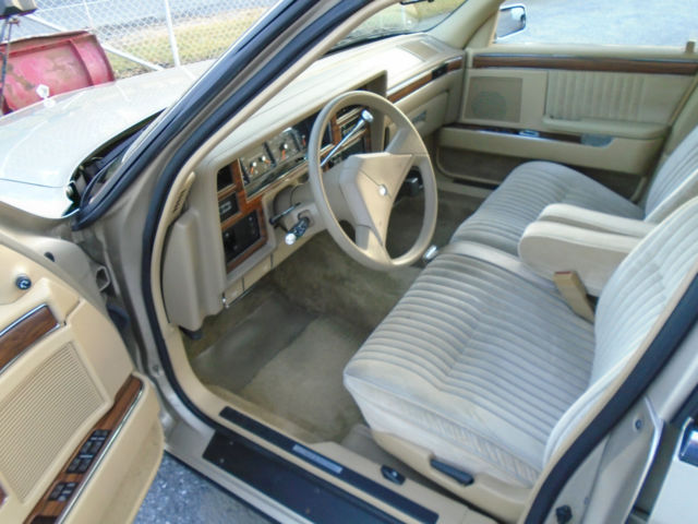 1989 Chrysler New Yorker Base Sedan 4-Door - photo 11
