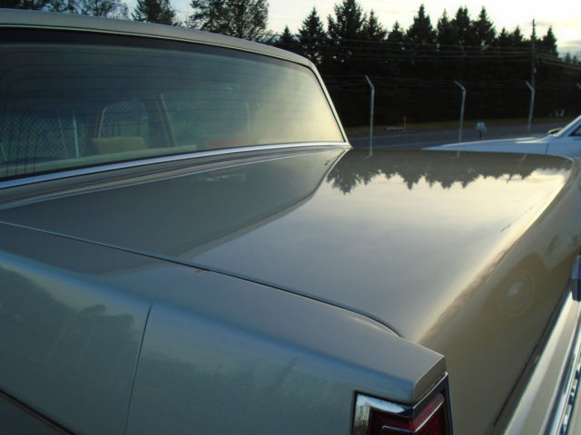1989 Chrysler New Yorker Base Sedan 4-Door - photo 9