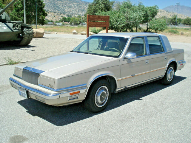 1989 Chrysler New Yorker Landau 4-Door Sedan Original Calif Car w/Only 14.681 K. 1989 Chrysler New Yorker Landau