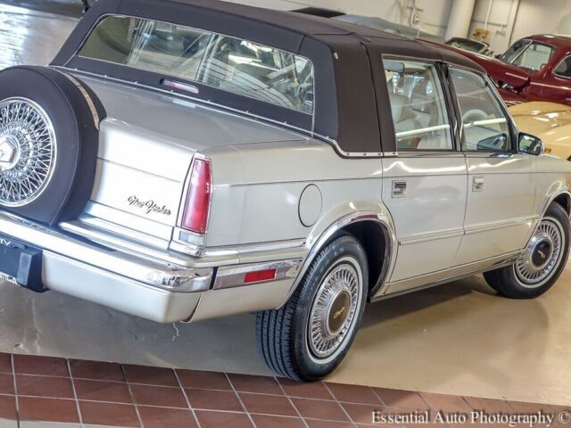 1989 Chrysler New Yorker Salon - photo 8