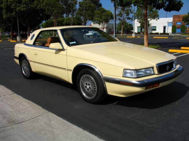 1989 Chrysler TC Maserati Hardtop Convertible ULTRA LOW 8,000 ORIGINAL MILES - photo 4