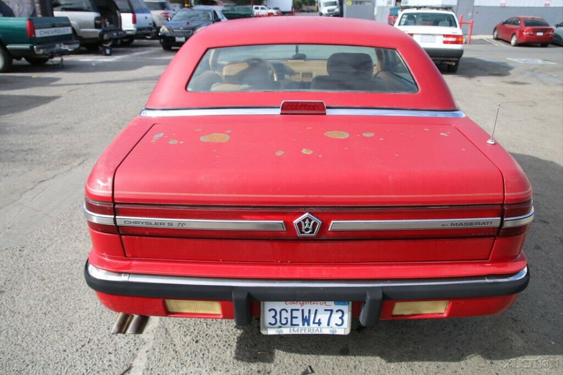 1989 Chrysler Town & Country Turbo - photo 4