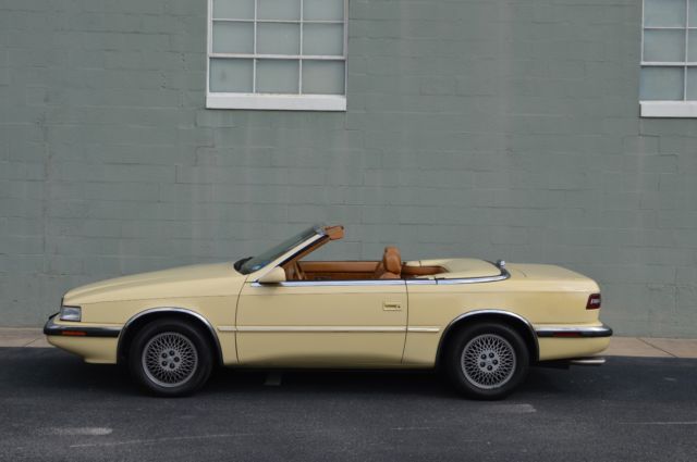 1989 CHRYSLER TC BY MASERATI LOW MI LOOKS NEW WELL MAINTAINED PRICED TO SELL 1989 Chrysler TC TC BY MASERATI