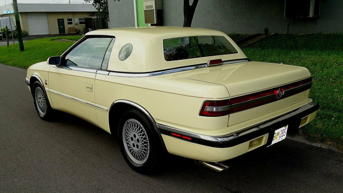 1989 Chrysler TC Maserati BOTH HARD AND SOFT TOPS - photo 10