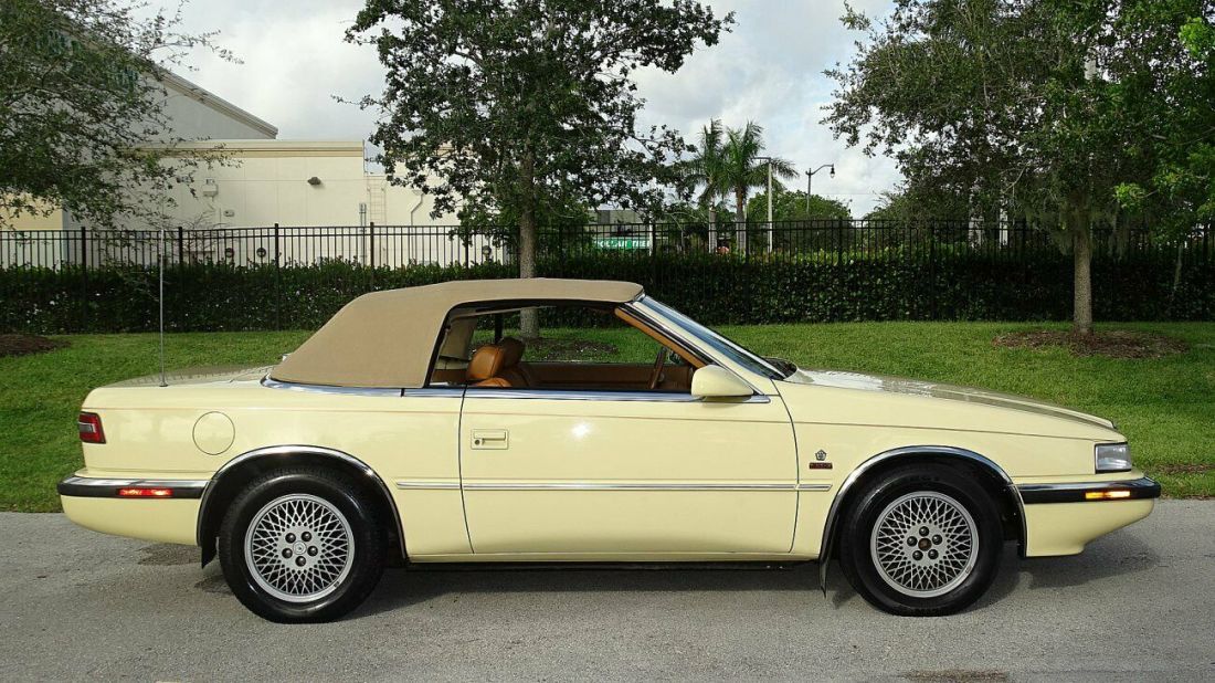 1989 Chrysler TC Maserati BOTH HARD AND SOFT TOPS - photo 3