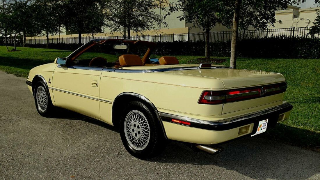 1989 Chrysler TC Maserati BOTH HARD AND SOFT TOPS - photo 8
