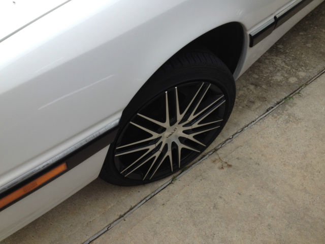 1989 Chrysler LeBaron Convertible 2 door - photo 4