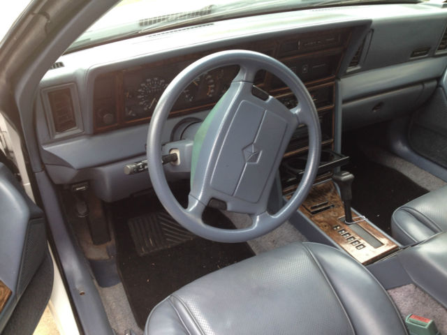 1989 Chrysler LeBaron Convertible 2 door - photo 5
