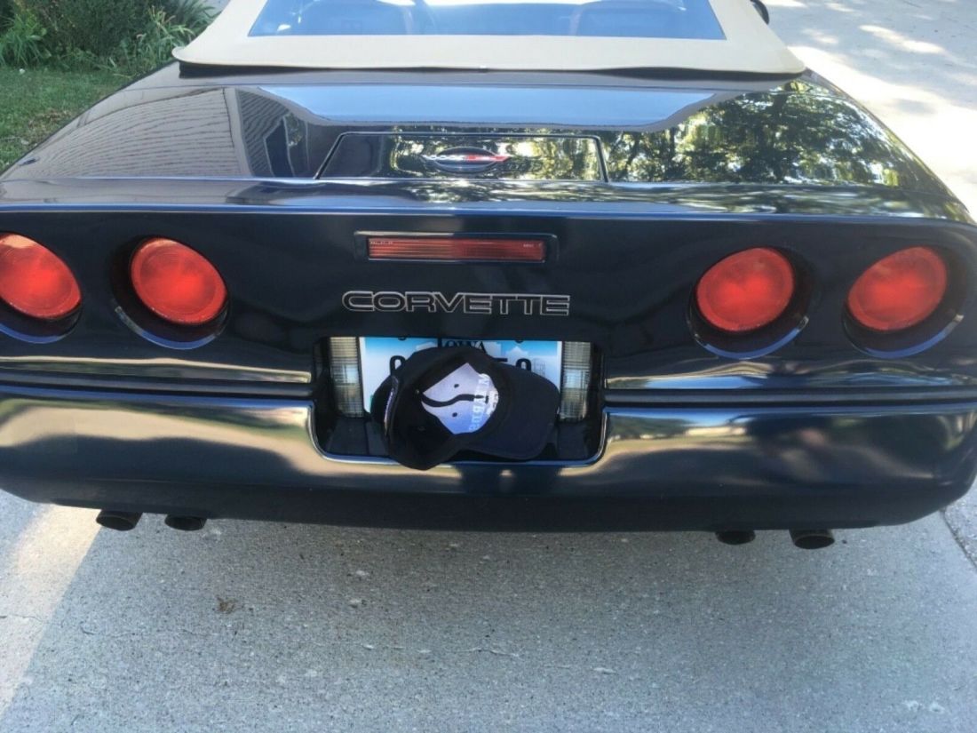 1989 Chevrolet Corvette - photo 2